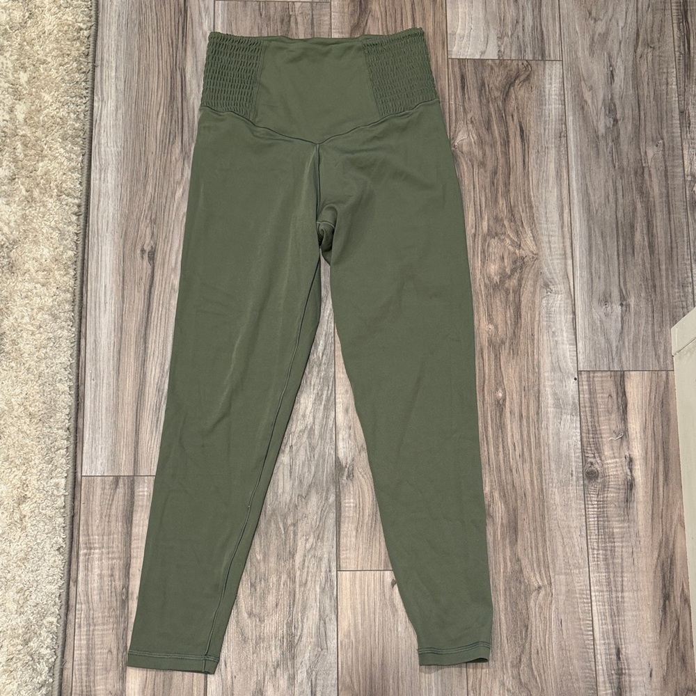 NWOT Aerie Real Me Hi-Rise 7/8 Legging with Ruching